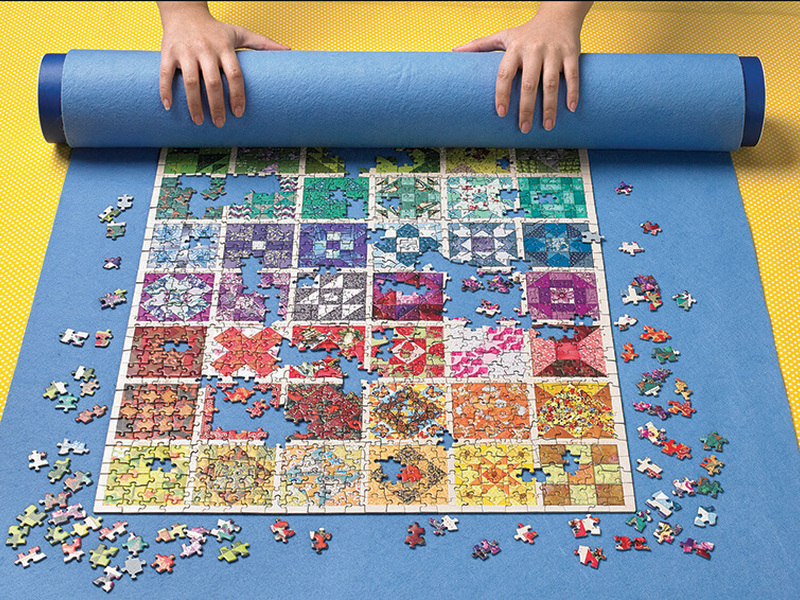 Cobble Hill Puzzles Roll Away Mat • Heirloom Linens • Canadian Bedding