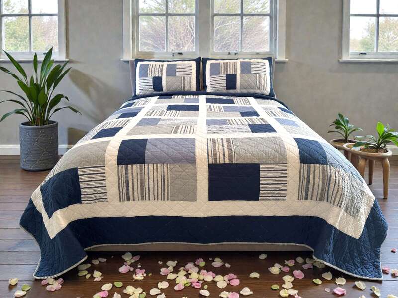 Eclipse Quilt <br>by Peace Arch