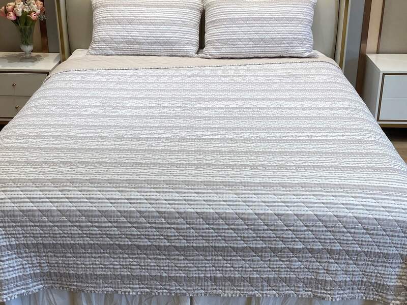 Reunion Quilt <br>by Peace Arch