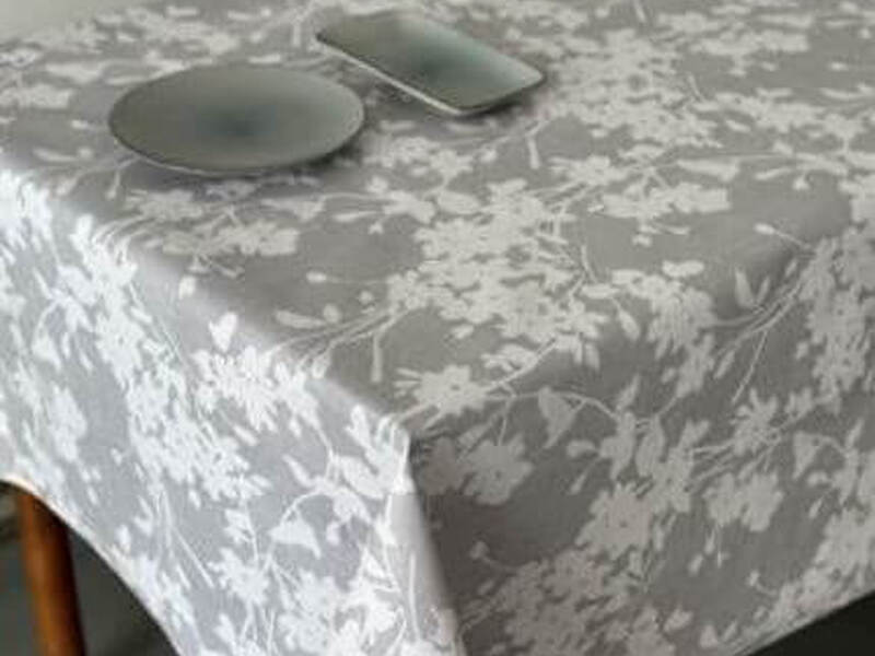 Amable Premium Vinyl Tablecloth