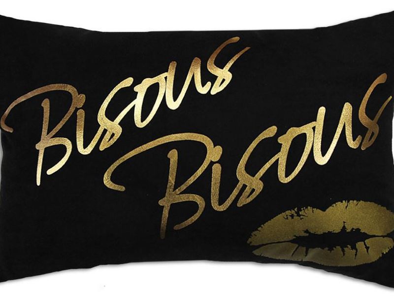 Bisous Bisous Cushion