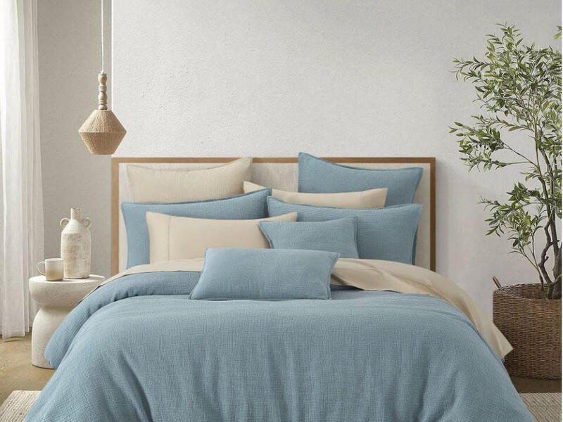 Chaucer Danube Bedding