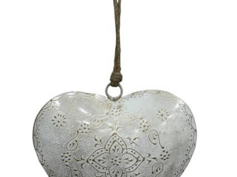 Single Hanging Iron Heart-6"
