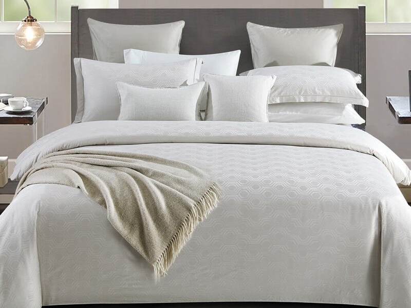 Hex Ash Bedding by Daniadown