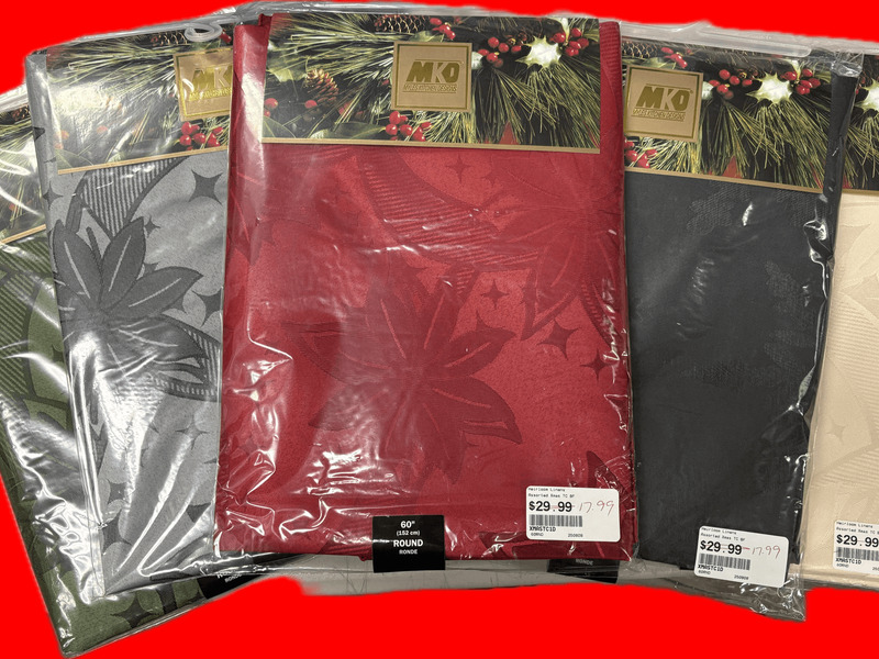 Christmas Tablecloths