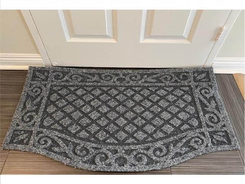 Entrada Embossed Mat