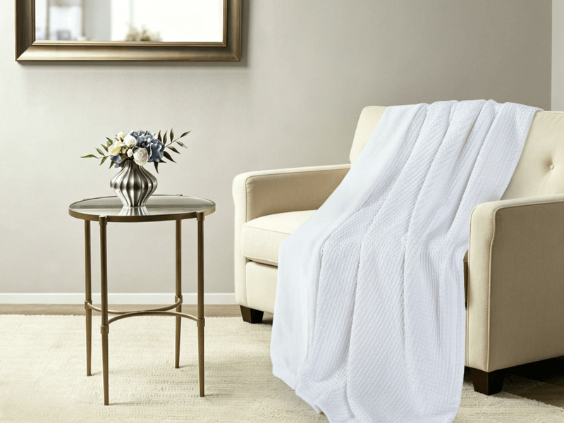 Irresistible Throw White