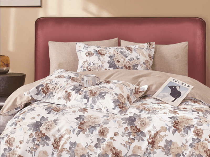 Beth Bedding