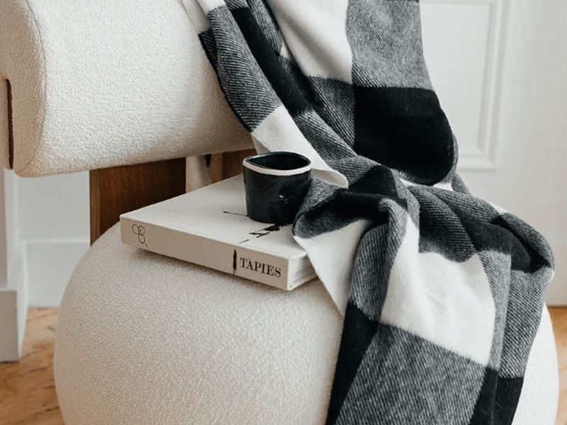 St Louis Ivory/Black Wool Throw