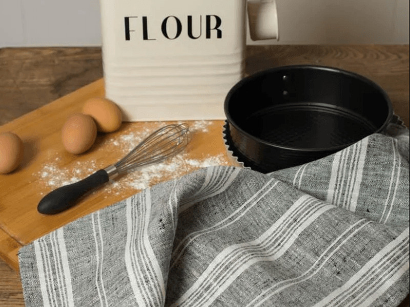 Pierre Linen Tea Towel