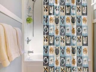 Cats & Glasses Ice<br>Shower Curtain