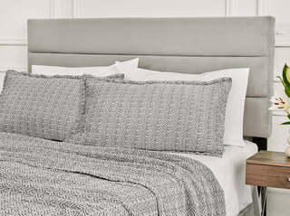 Mirage<br>Blanket & Throw