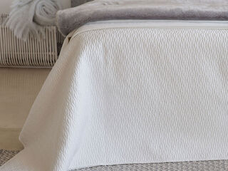 Diamond White Coverlet by Daniadown