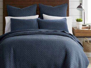 Kingston Navy Quilt
