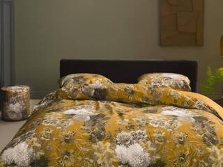 Maily Gold Bedding <BR>QUEEN SIZE
