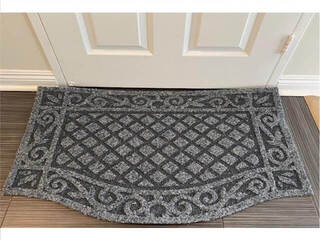 Entrada Embossed Mat