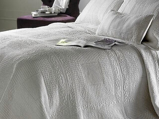 Tina Grey Quilt